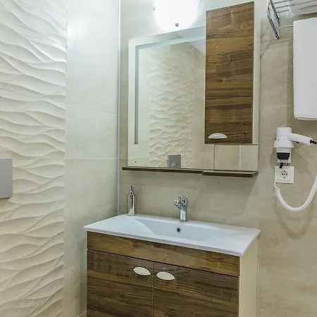Demir Suit Kusadasi
